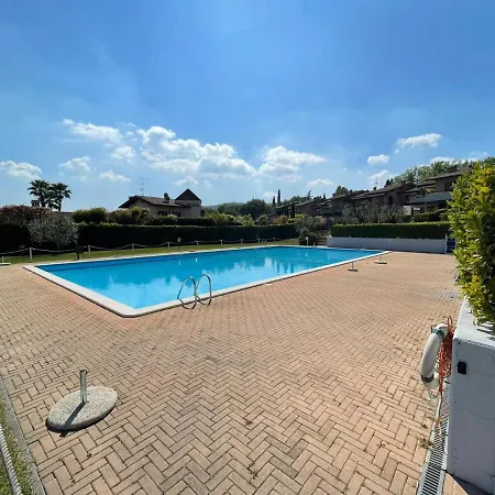 Apartament Gardappartamenti Balze Pool And Tennis Padenghe sul Garda